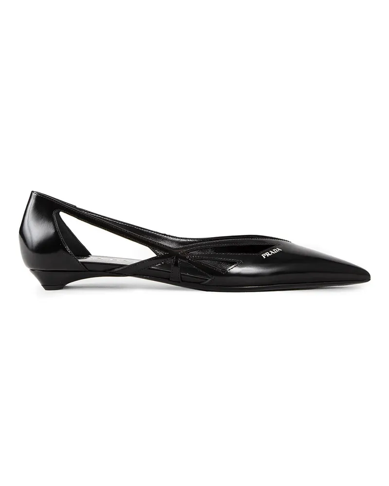Prada gebürstete Lederausschnitt Ballerina Flats aus Black