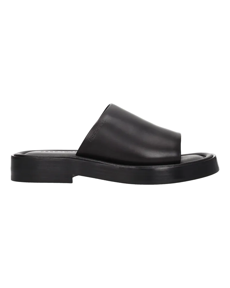 Ferragamo Herrens Pantoletten und Clogs aus schwarzem Leder -