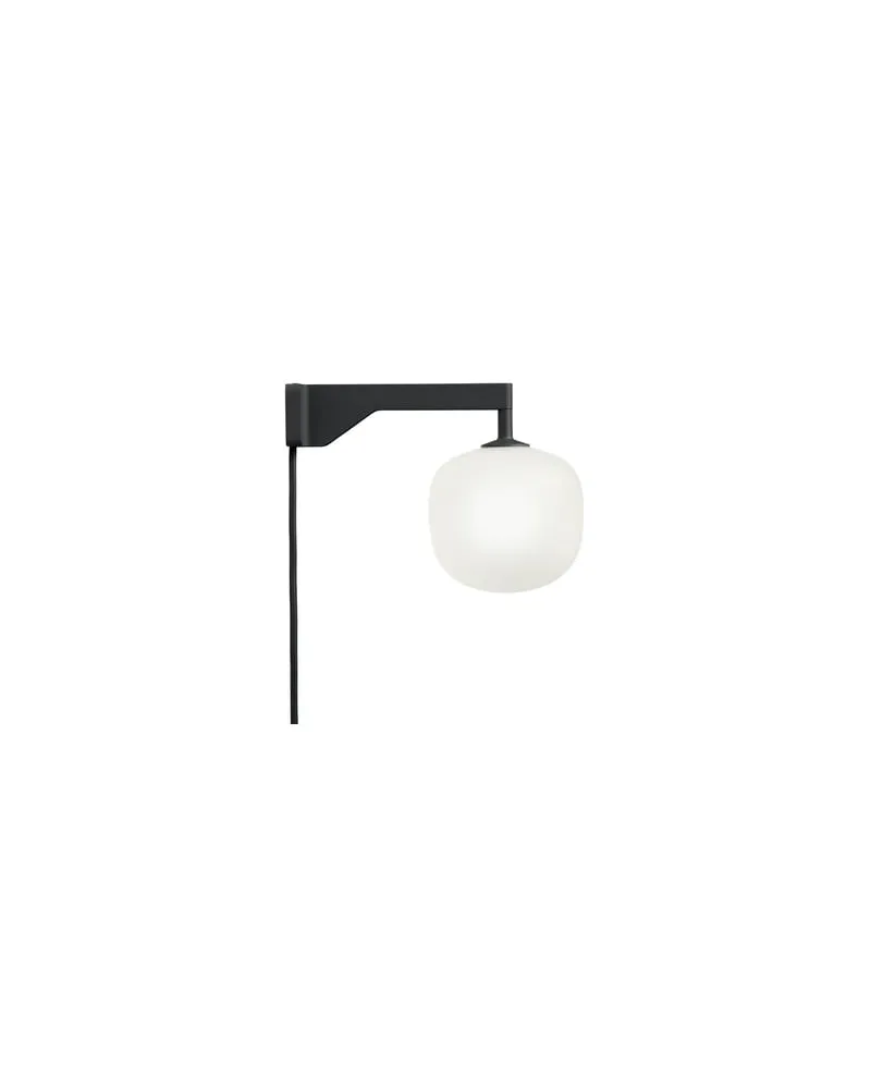 Muuto Wandleuchte mit Stromkabel Rime - Schwarz - mundgeblasenes Glas - Designer Taf Architects 
