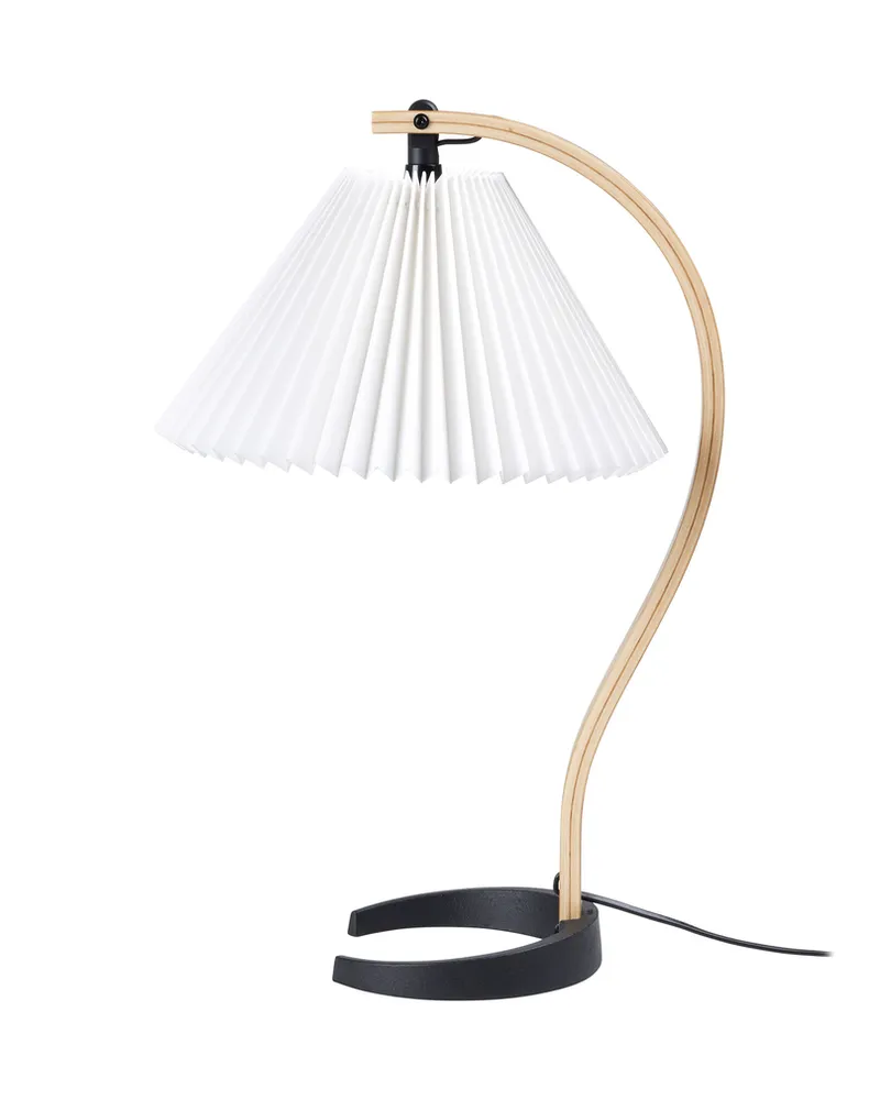 Gubi Tischleuchte Timberline - Weiß - Birke - Designer Mads Caprani 