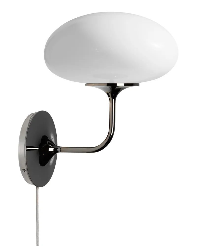 Gubi Wandleuchte mit Stromkabel Stemlite - Schwarz - thermolackierter Stahl - Designer Bill Curry 