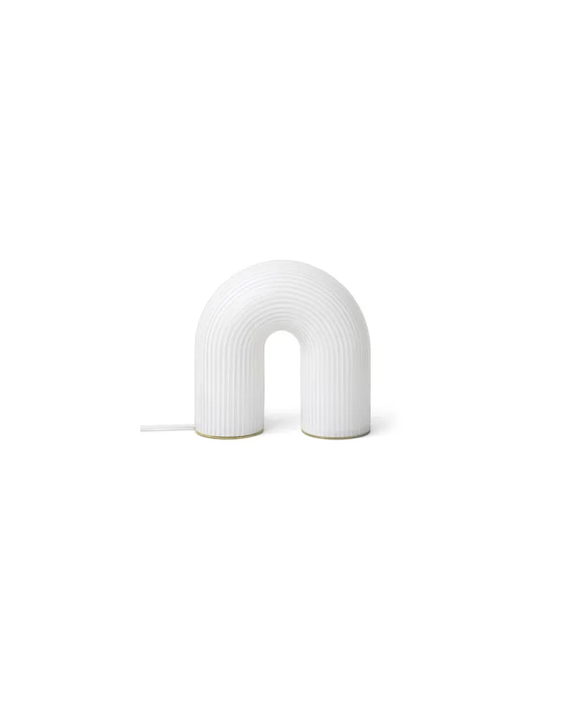 ferm LIVING Tischleuchte Vuelta - Weiß - Gerippte Opalgläser - Designer Trine Andersen 