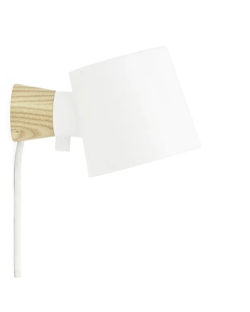 Normann Copenhagen Drehbare Wandleuchte Rise - Holz natur - Esche massiv - Designer Marianne Andersen 