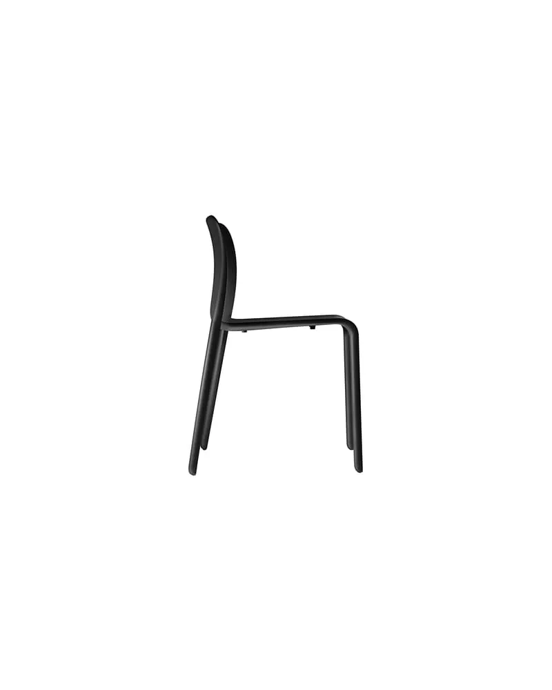 Magis Stapelbarer Stuhl First - Schwarz - Polypropylen - Designer Stefano Giovannoni 