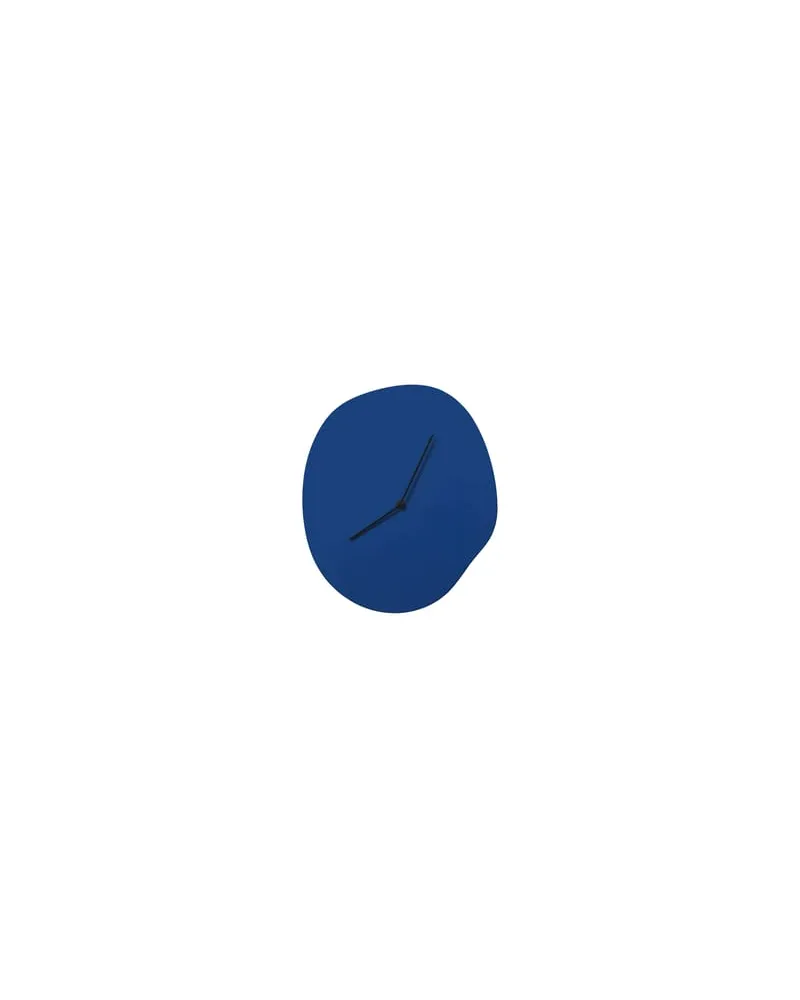 ferm LIVING Wanduhr Melt - Blau - Holzfaserplatte 