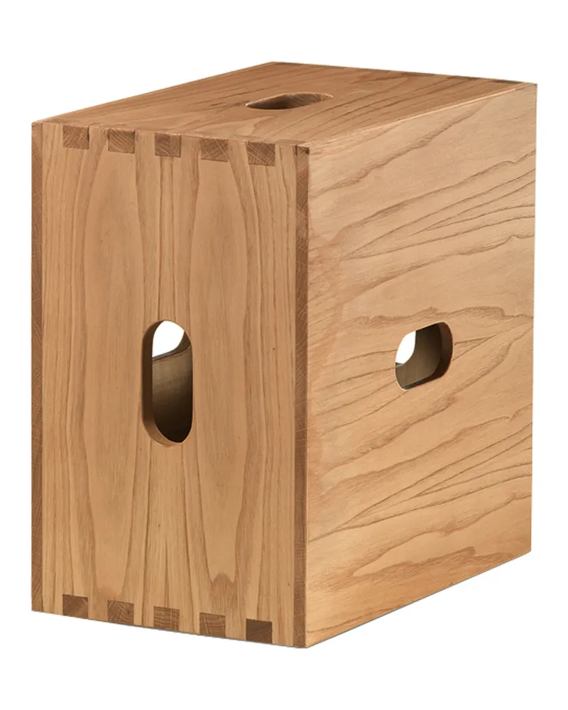 Cassina Hocker i Maestri - Holz natur - Massives Kastanienholz - Designer Le Corbusier 