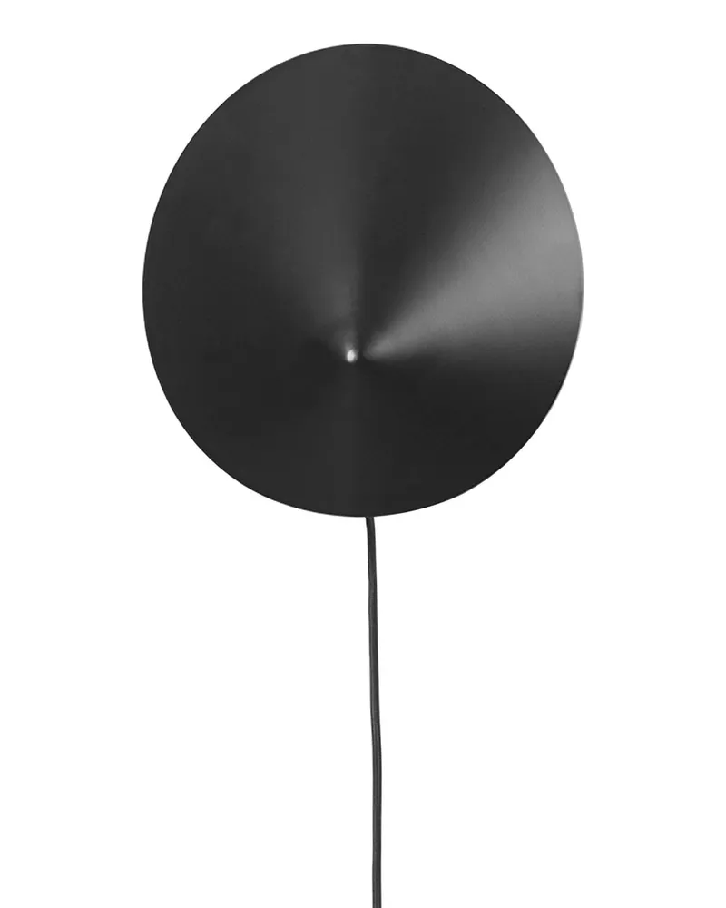 ferm LIVING Drehbare Wandleuchte Arum - Schwarz - Aluminium 