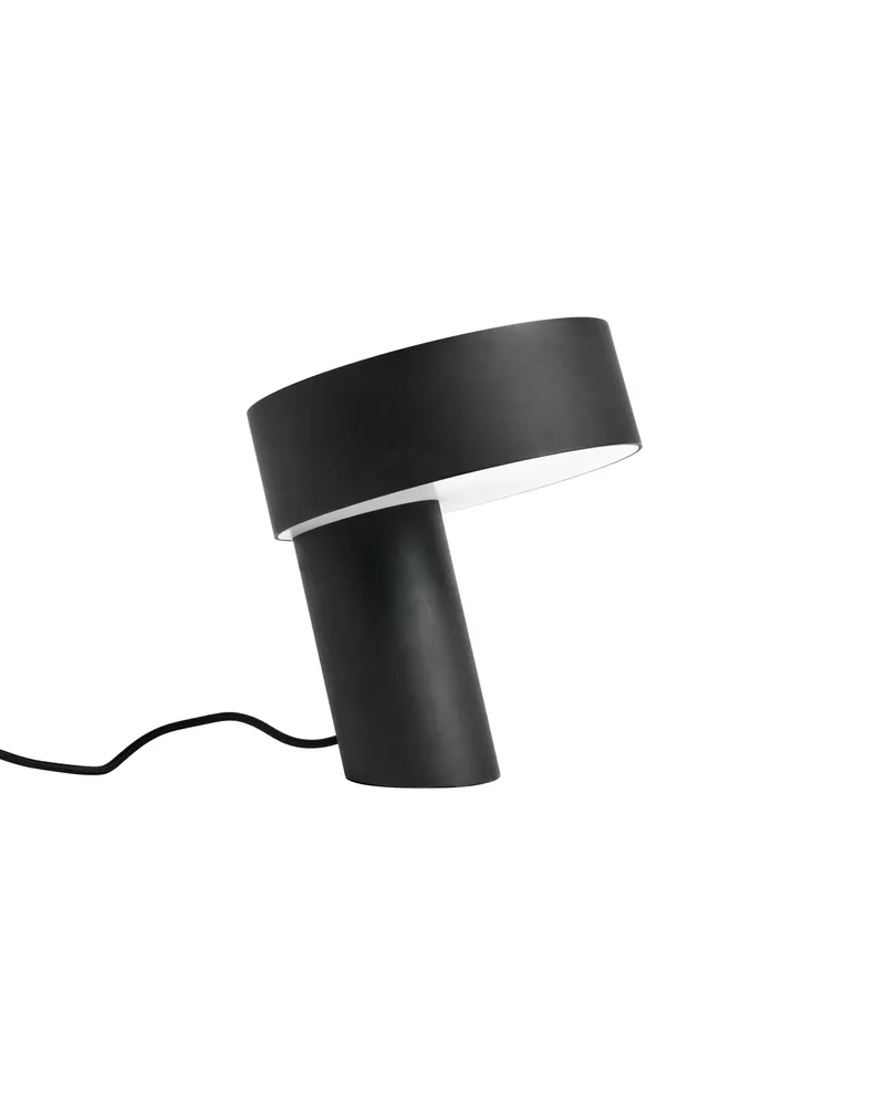 Hay Tischleuchte Slant - Schwarz - Gusseisen - Designer Branch 