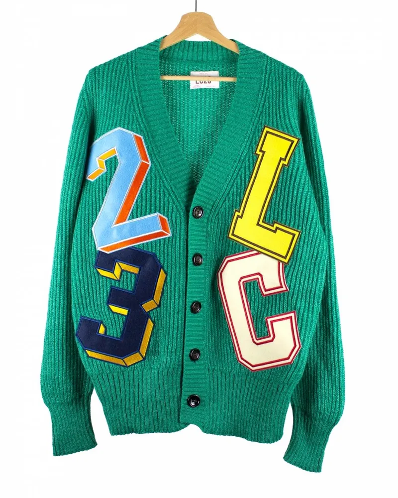 LC23 Cardigan mit Aufnähern Grün