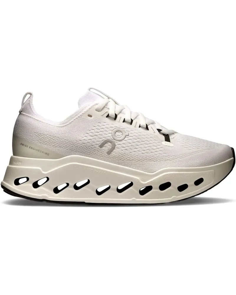 ON Cloudsurfer Max Weiß