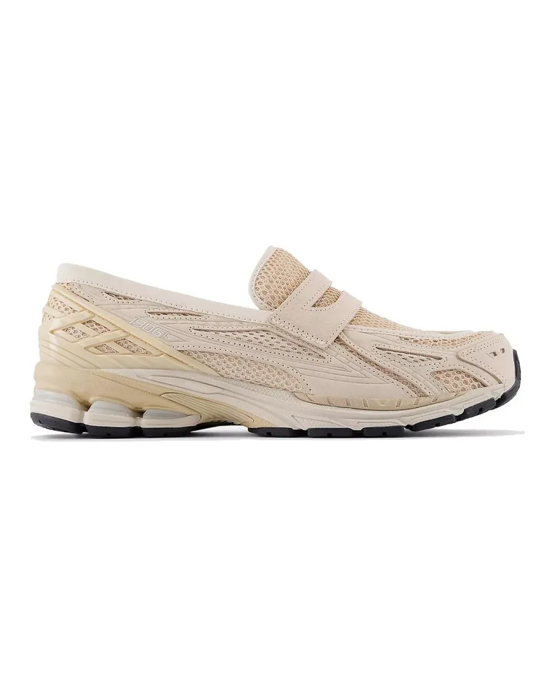 New Balance Sneakers Beige