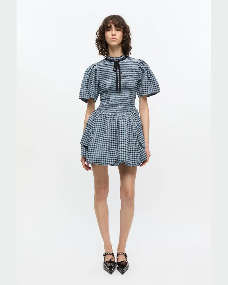 Ganni Blau kariertes Minikleid aus gesmoktem Seersucker Soft Chambray Soft