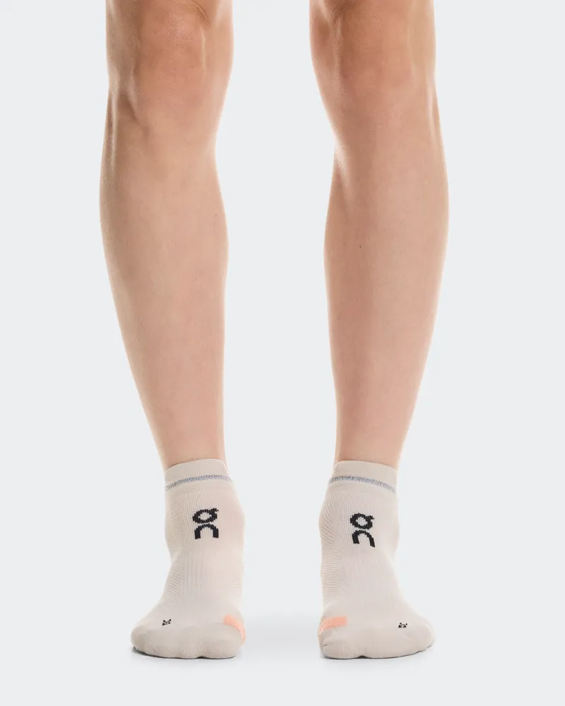 ON Performance Run Sock Low Beige