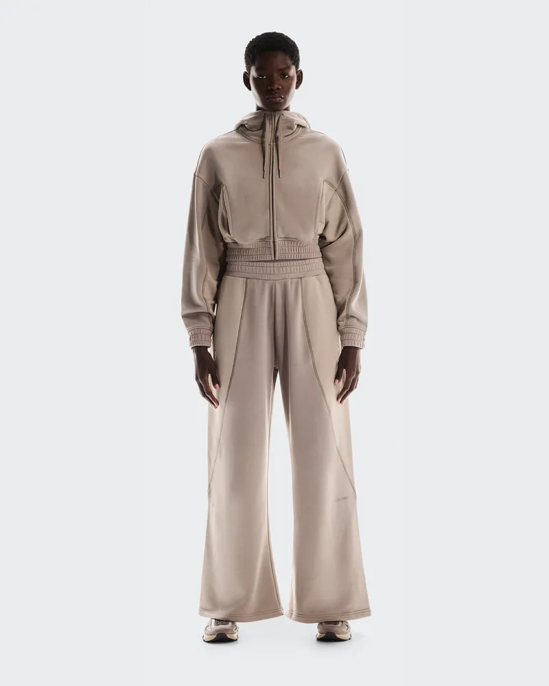 ON Club Cropped Hoodie FKA Beige