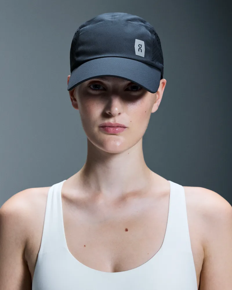 ON Lightweight Cap Navy