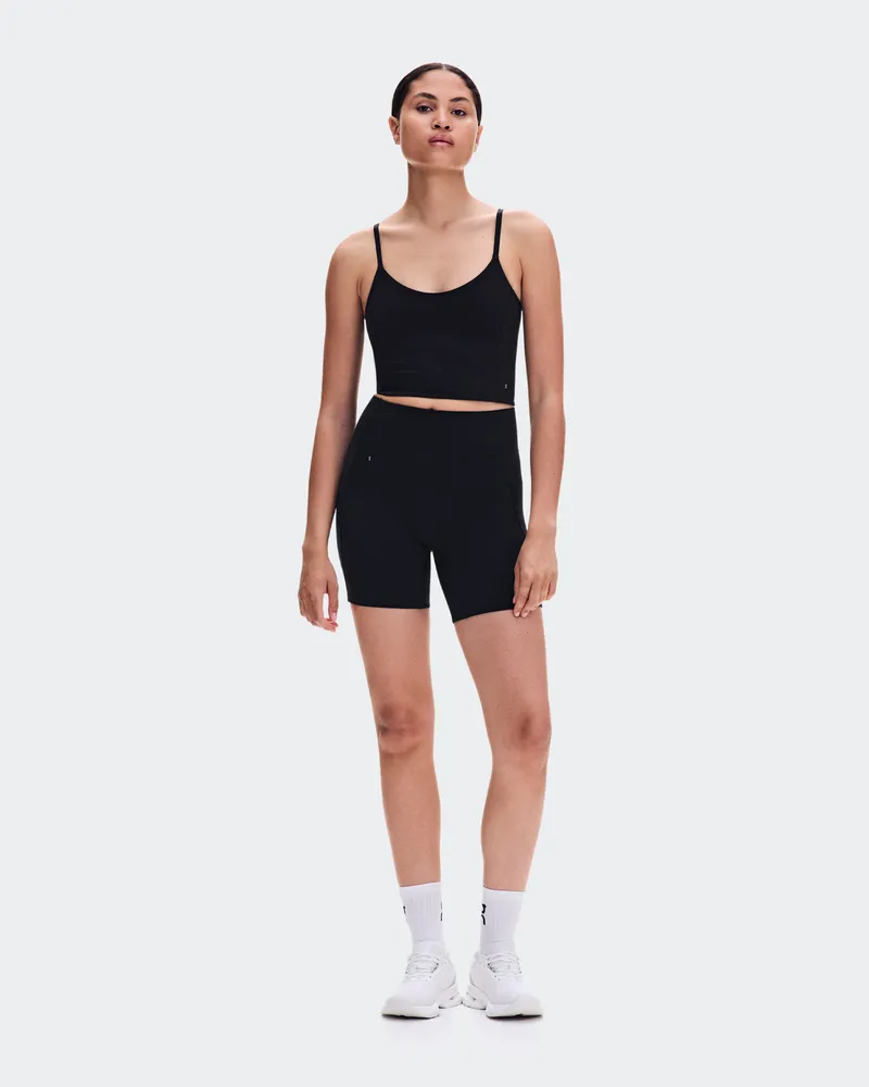 ON Studio Crop Black