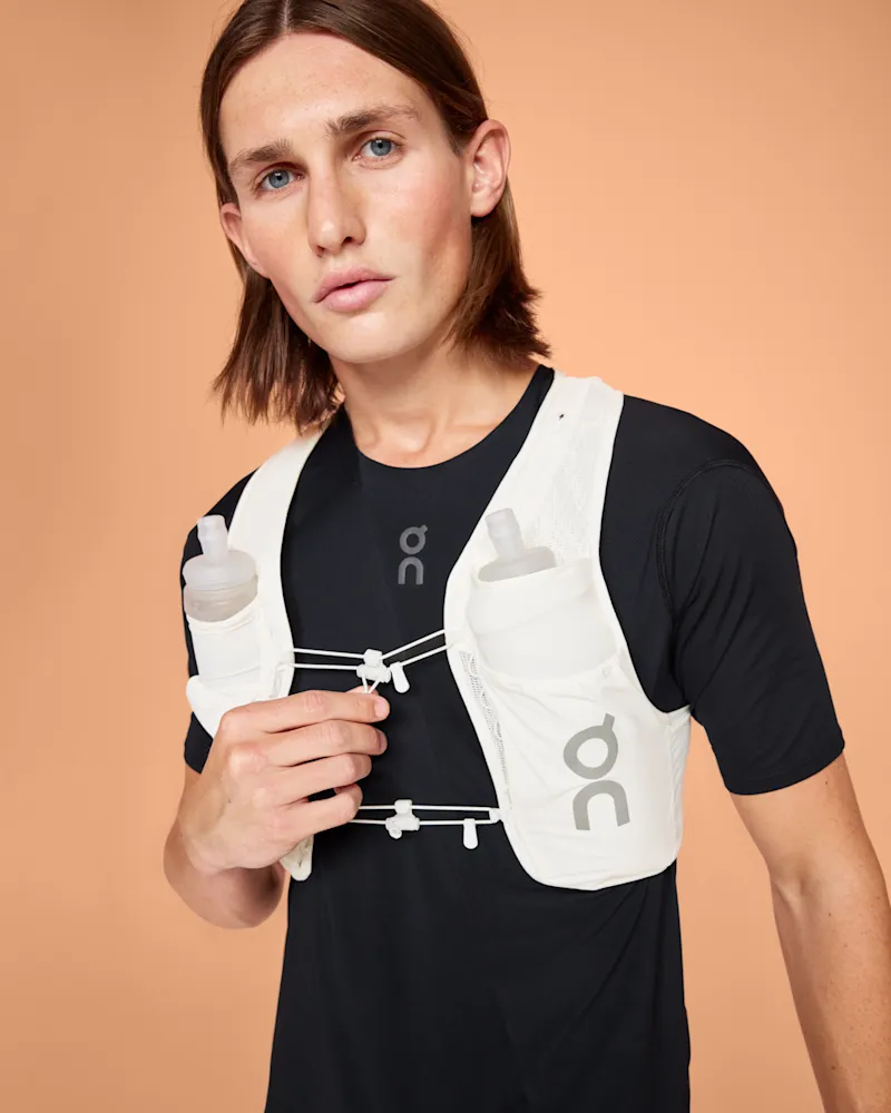 ON Ultra Vest 5L White