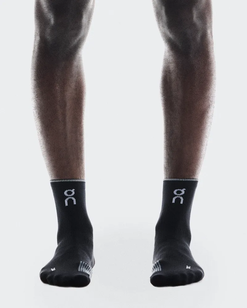 ON Performance Run Sock Mid Black