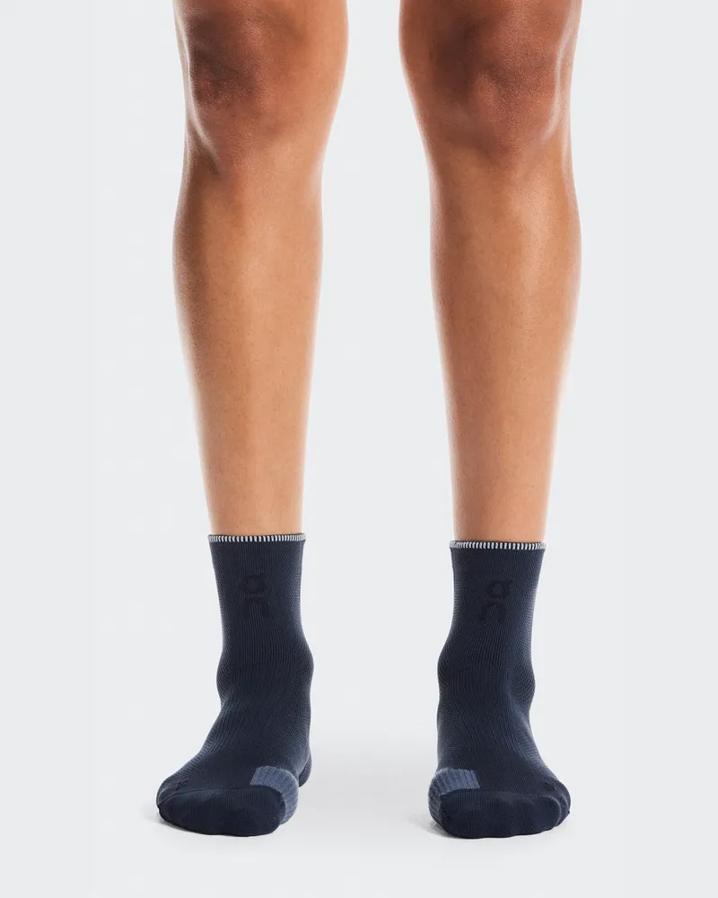 ON Performance Run Sock Mid Navy