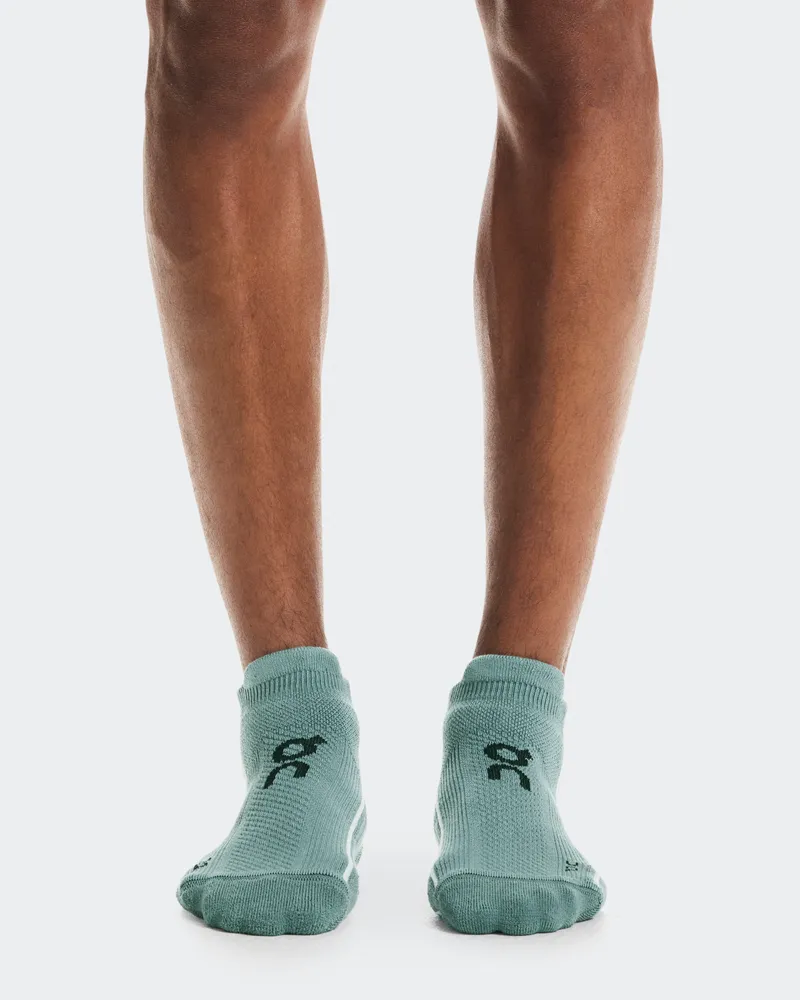 ON Court Sock Low Blue