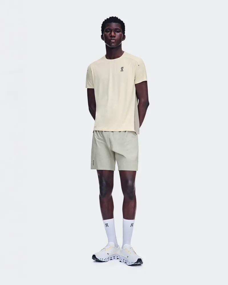 ON 7" Performance Shorts Beige