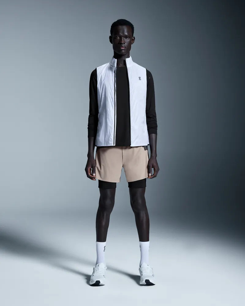 ON 5" Performance 2/1 Shorts Beige