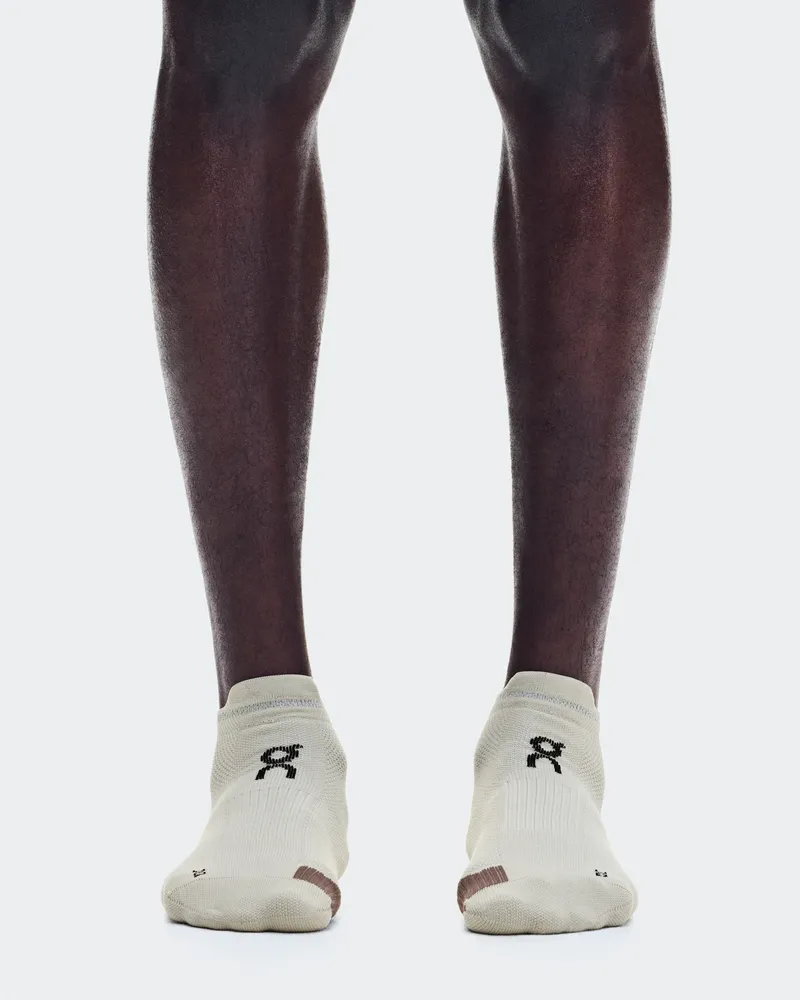 ON Performance Run Sock Low Brown