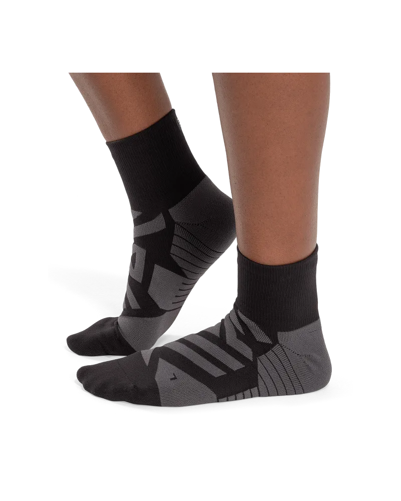 ON Performance Mid Sock Black
