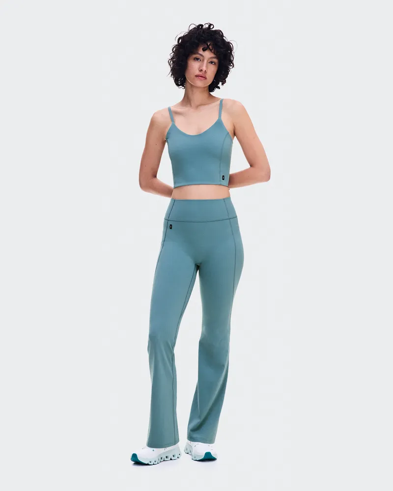ON Studio Flared Pants 30 Blue