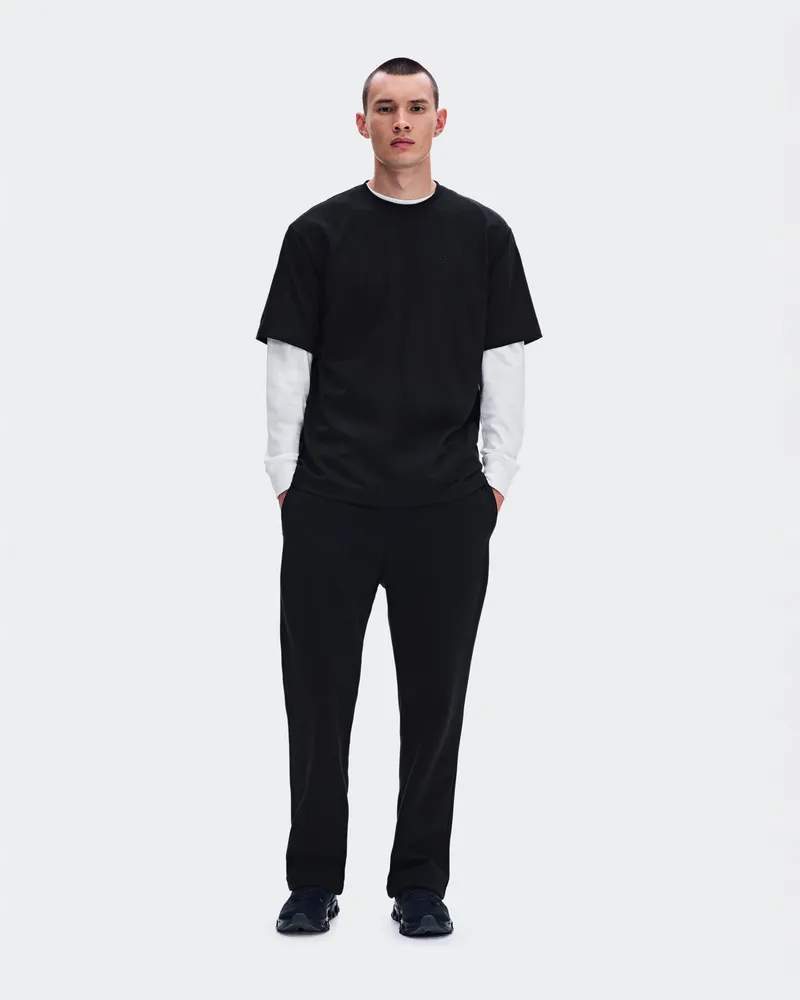 ON Club Collective-T Runner Black