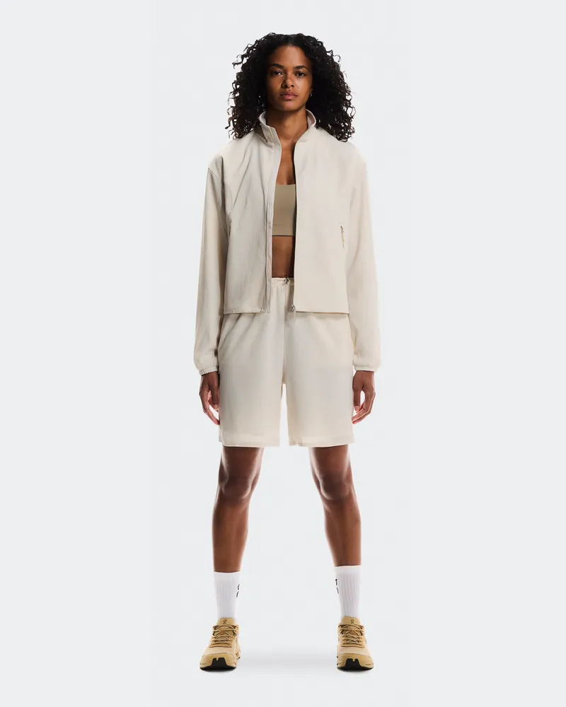 ON Track Shorts Cream