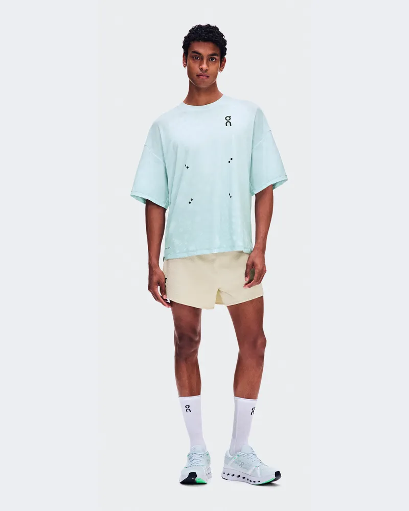 ON Performance Volt Shorts Beige