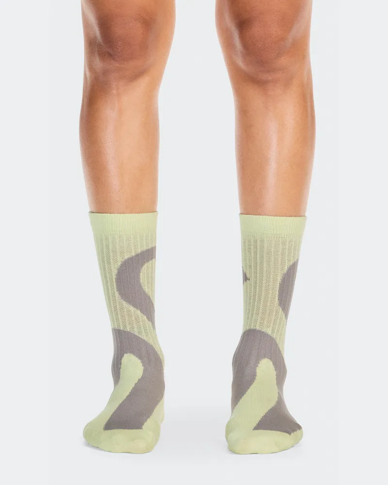 ON Liquid Logo Sock High 2P Beige