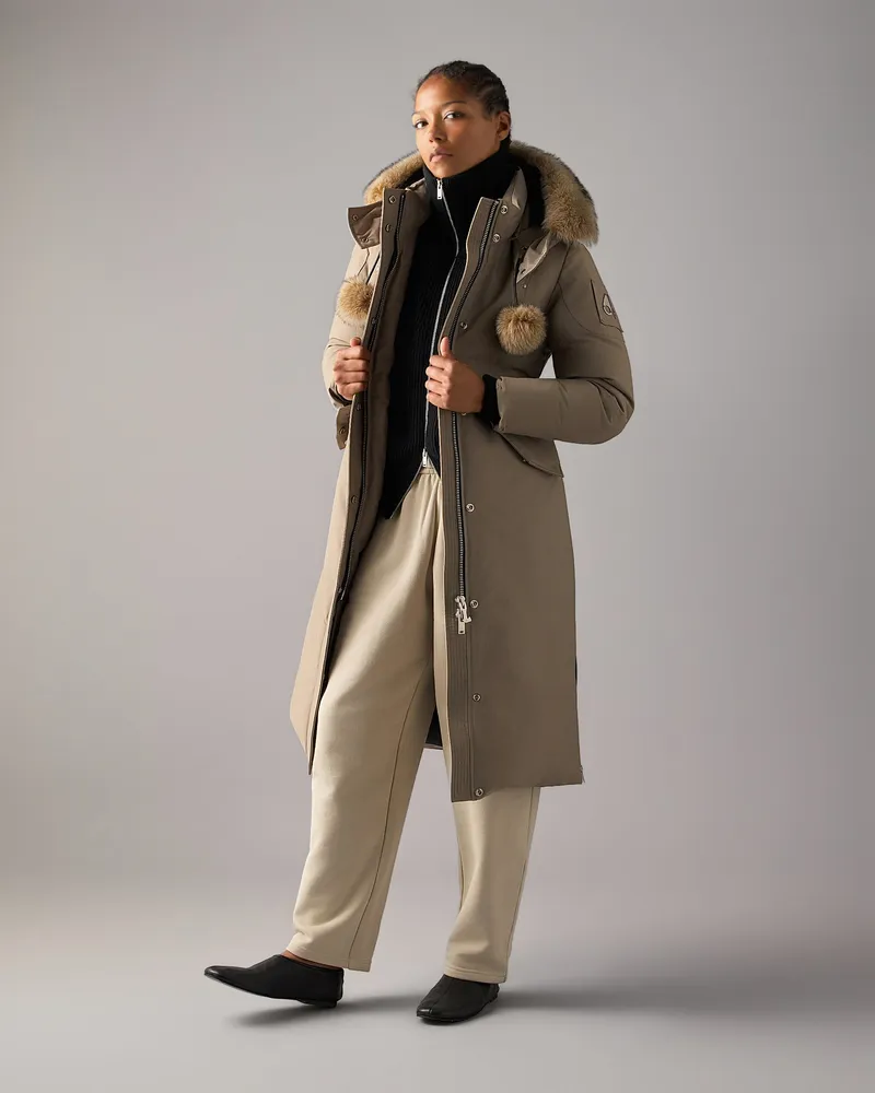 Moose Knuckles Original Stirling Langer Daunenparka - Farbe: Aschbronze - Für Damen Aschbronze