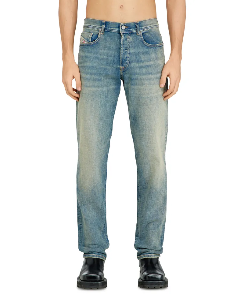 Diesel Regular Jeans Regular Waist 2023 D-Finitive, Mittelblau, Knopfverschluss Blau