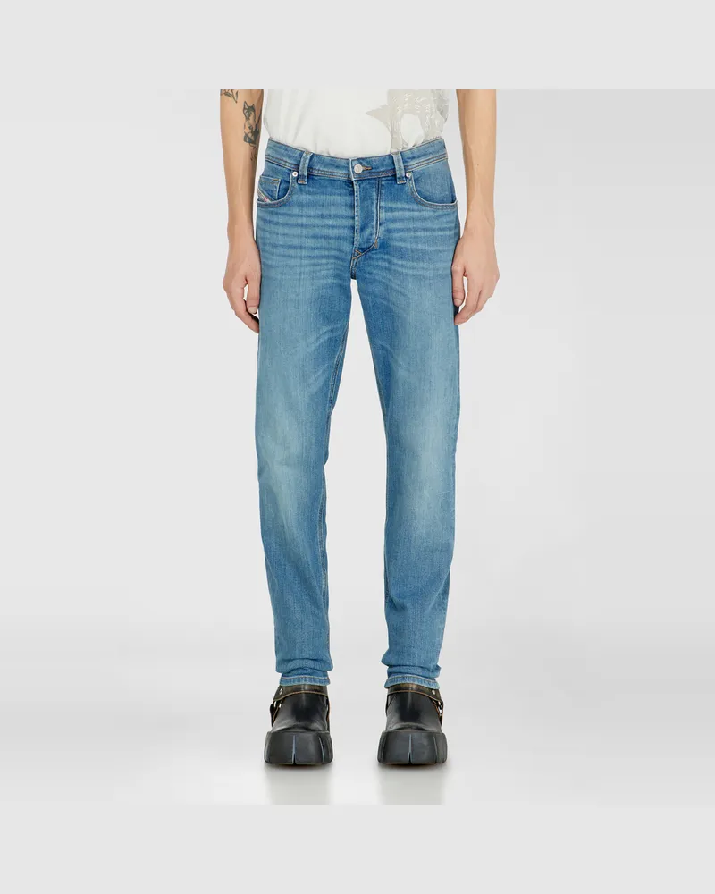 Diesel Regular Jeans Low Waist 1986 Larkee-Beex, Hellblau, Knopfverschluss Blau