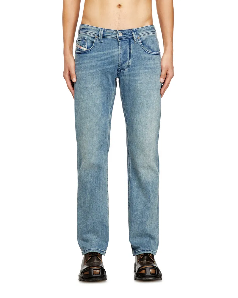 Diesel Regular Jeans Low Waist 1985 Larkee, Mittelblau, Knopfverschluss Blau