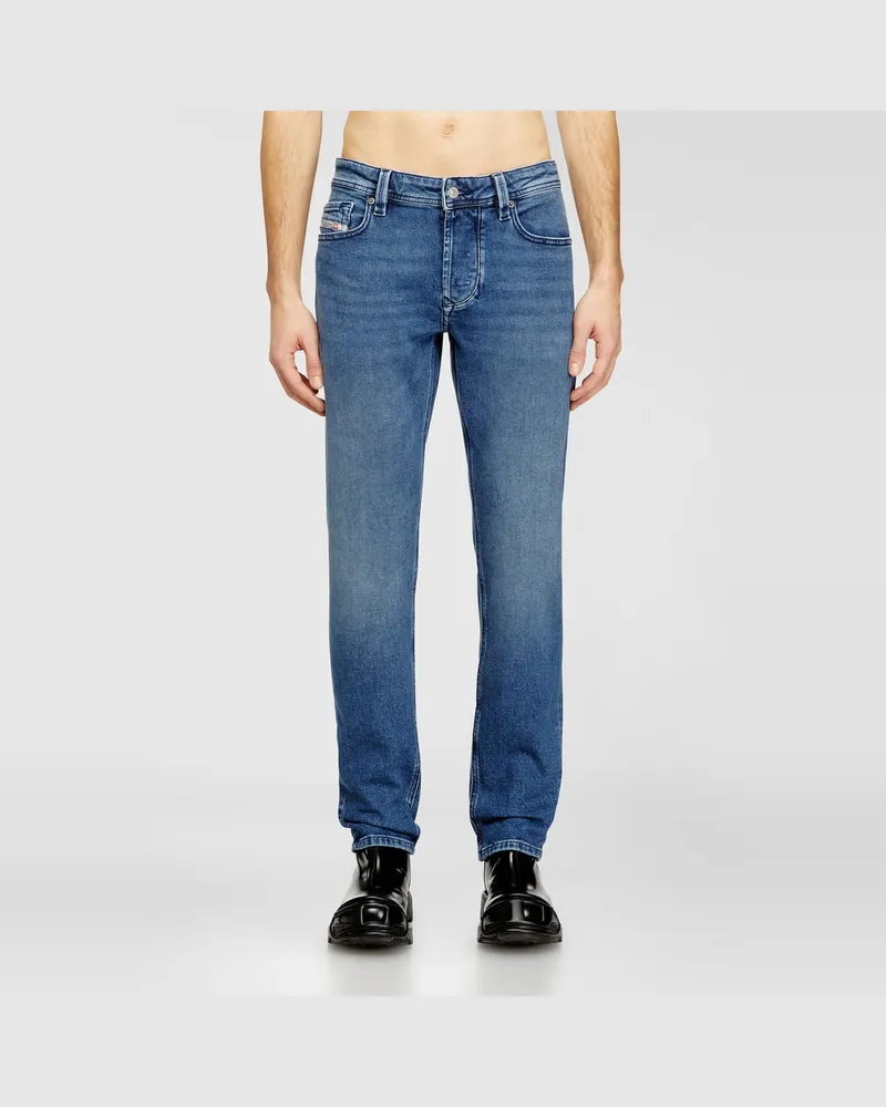 Diesel Regular Jeans Low Waist 1986 Larkee-Beex, Mittelblau, Knopfverschluss Blau