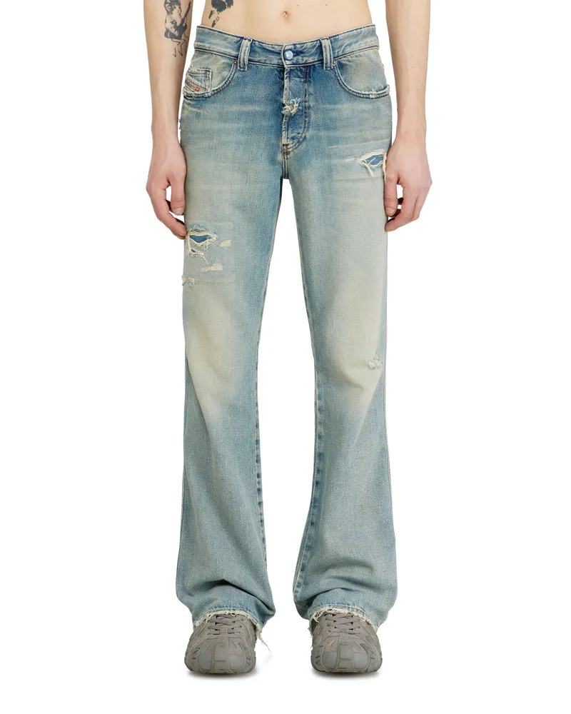 Diesel Bootcut Jeans Regular Waist 1998 D-Buck, Hellblau, Knopfverschluss Blau