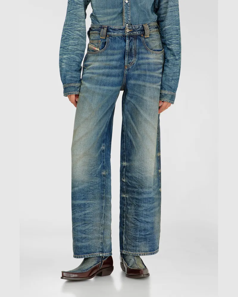 Diesel Relaxed Jeans High Waist 1982 D-Hakou, Mittelblau, Knopfverschluss Blau