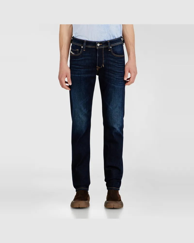 Diesel Regular Jeans Low Waist 1986 Larkee-Beex, Dunkelblau, Knopfverschluss Blau