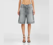Jeansshorts mit ausgefransten Säumen - Kurze Hosen - Damen - Grau