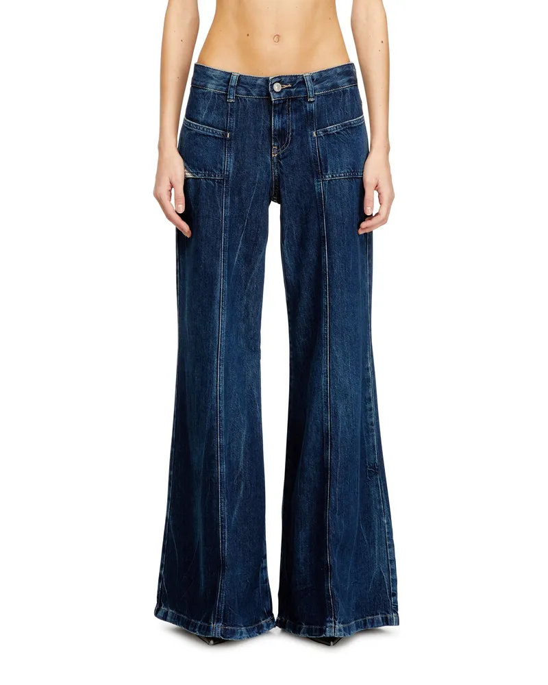 Diesel Flare Jeans Low Waist D-Akii, Mittelblau, Reißverschluss Blau