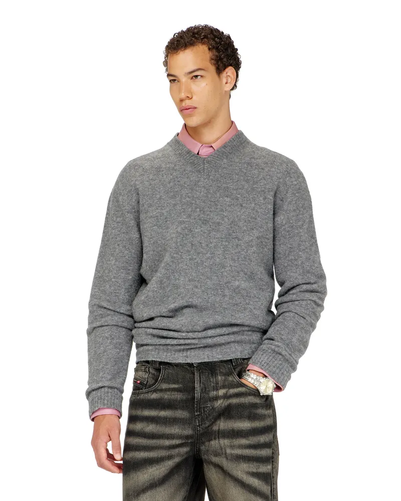 Diesel Pullover mit V-Ausschnitt aus gekochtem, geknittertem Strick - Strickwaren - Herren 