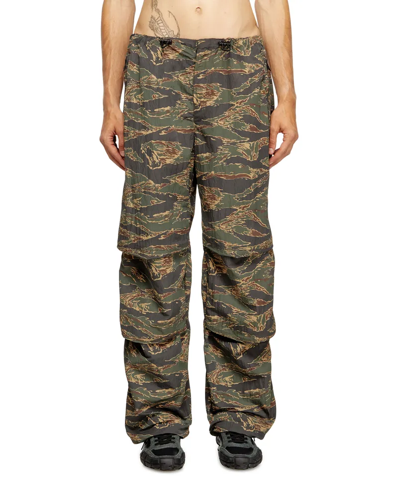 Diesel Cargohose aus Nylon mit Camo-Print - Hosen - Herren - Grün Grün