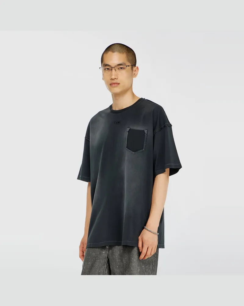 Diesel Verwaschenes T-Shirt mit zerrissener Brusttasche - T-Shirts - Herren - Schwarz Schwarz