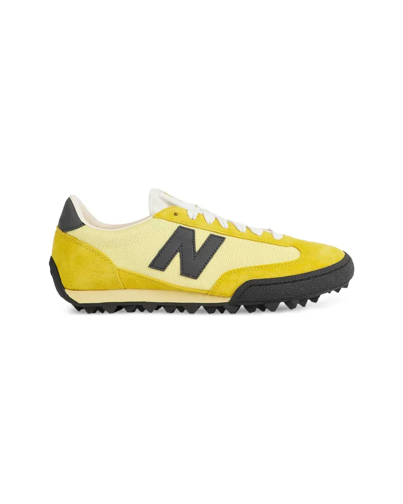 New Balance UGTR9 Panelled Sneakers Yellow