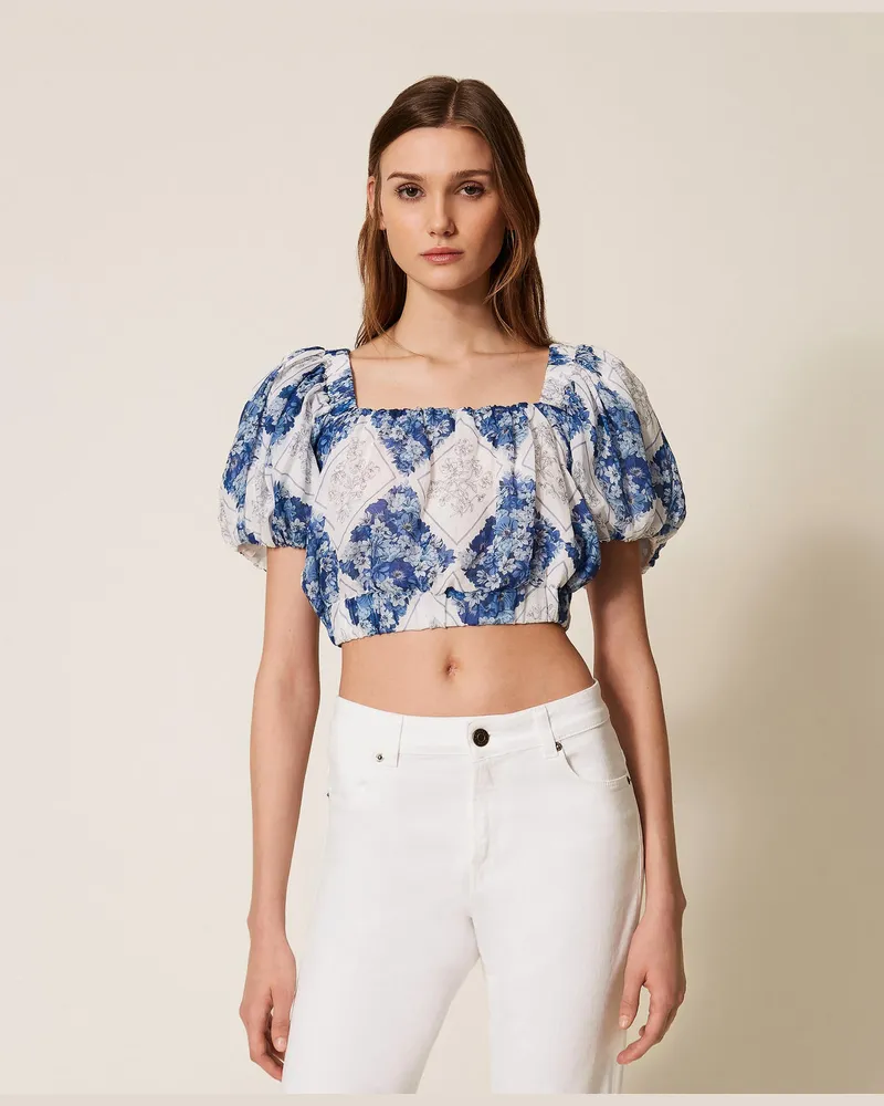 Twin-Set Blusen - Cropped-Bluse aus Ramie mit floralem Print, Floraler Rauten-Print/Topas-Hellblau, Mit Blumen, Größe Floraler