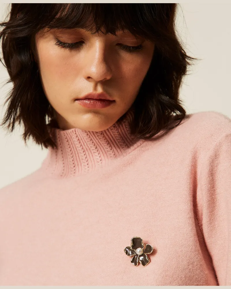 Twin-Set Pullover mit Rollkragen und Schmuckbrosche, Damen, Powder Rose Powder