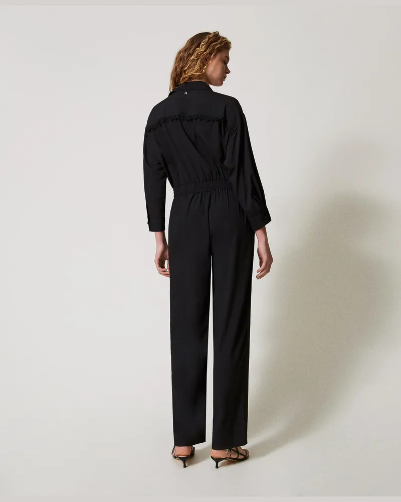 Actitude by Twinset Kleider - Jumpsuit aus Crêpe de Chine mit Makramee, Schwarz, Größe Schwarz